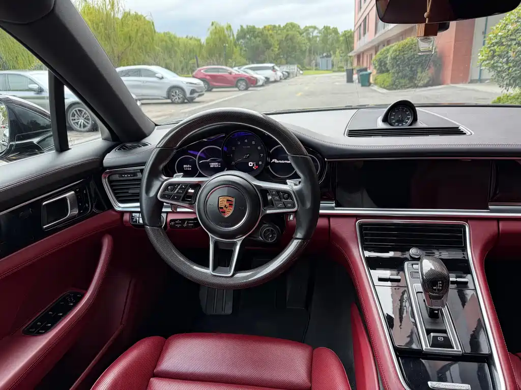 Porsche Panamera — миниатюра 7