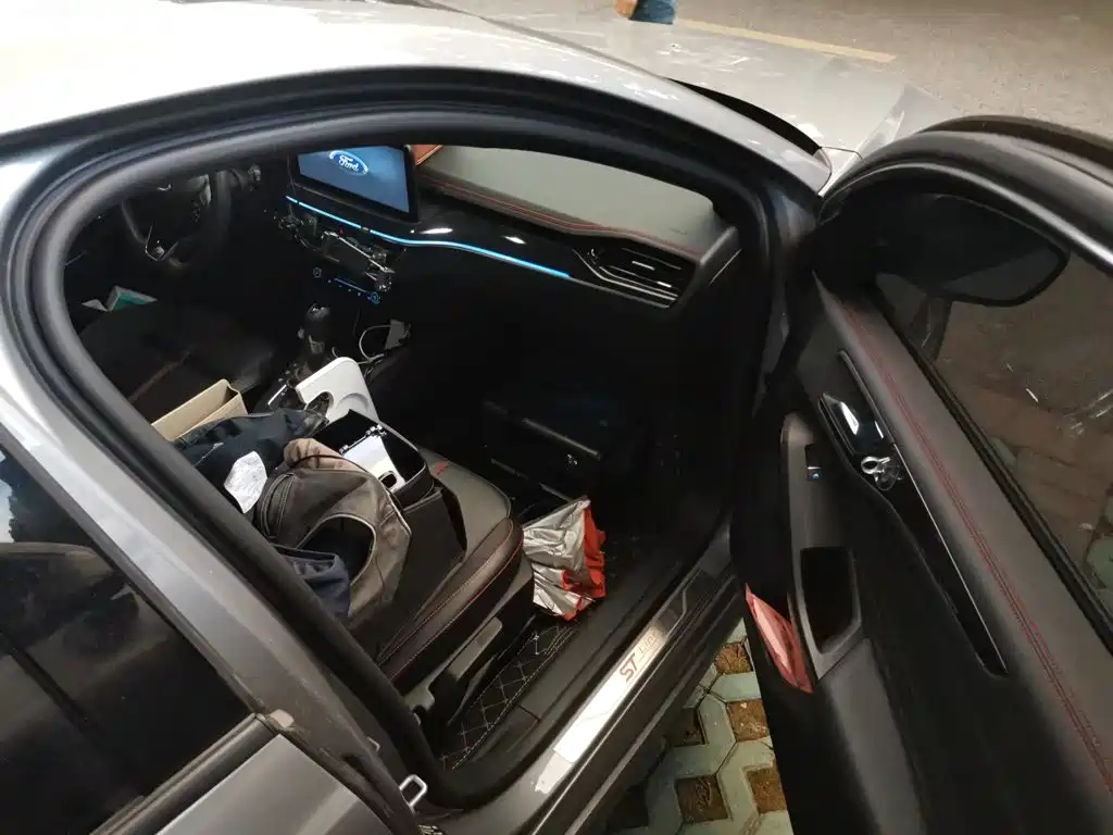 Ford Focus — миниатюра 20