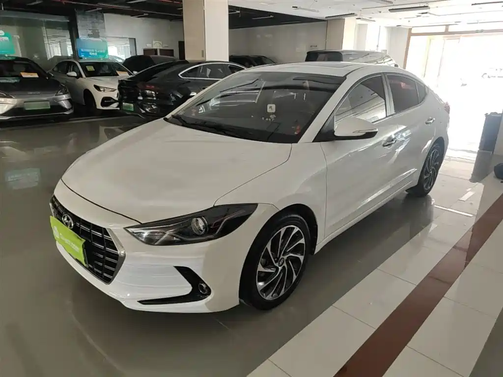 Hyundai Elantra 2019