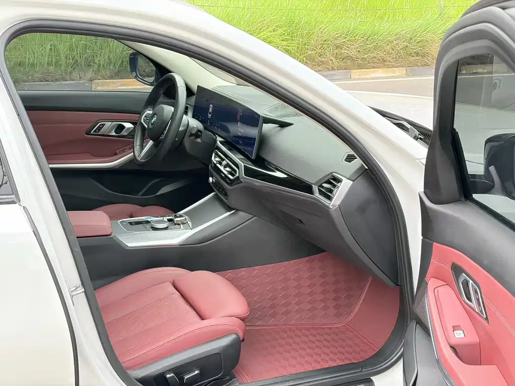 BMW i3 2023 eDrive 40 L