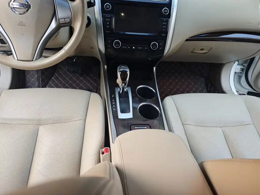 Nissan Teana — миниатюра 14