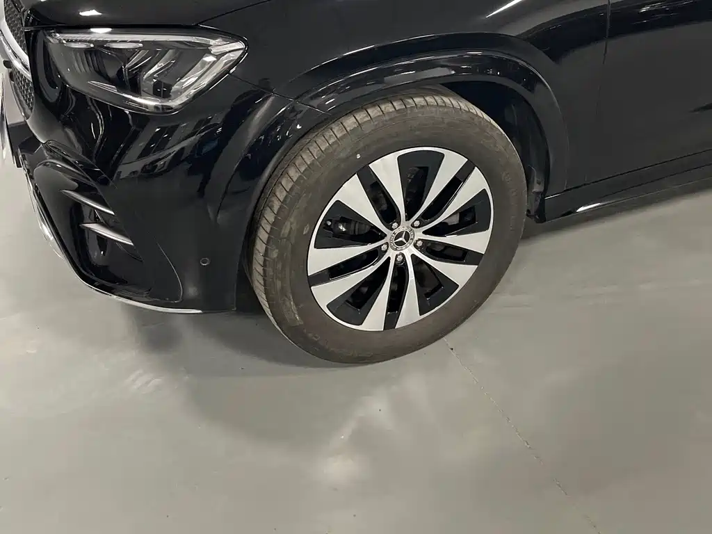 Mercedes-Benz GLE (Import) — миниатюра 6