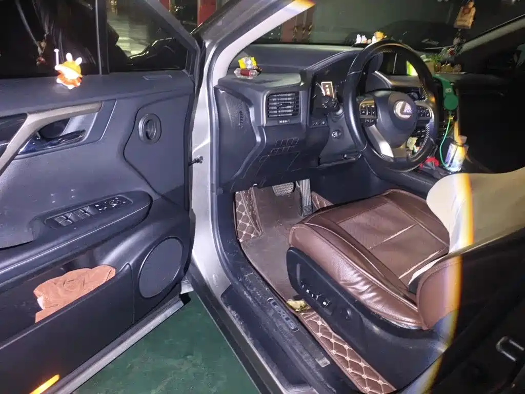 Lexus RX — миниатюра 12