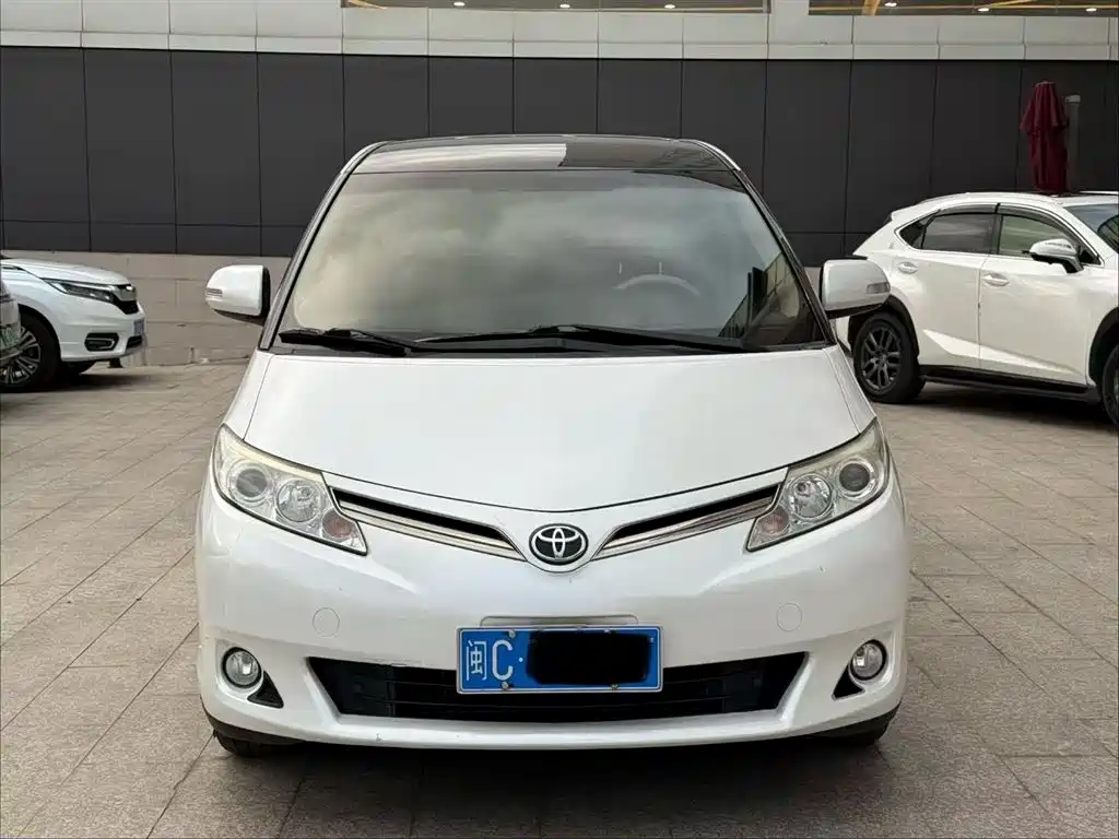TOYOTA PREVIA