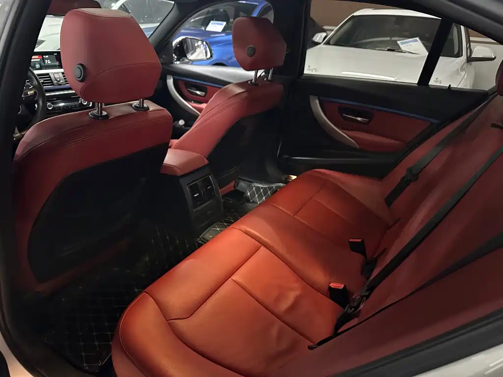 BMW 3 Series — миниатюра 8