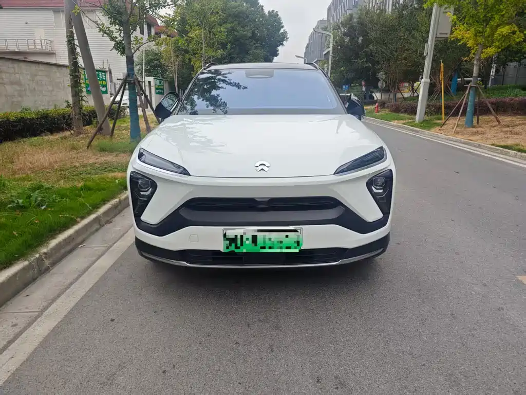NIO ES6 — миниатюра 2