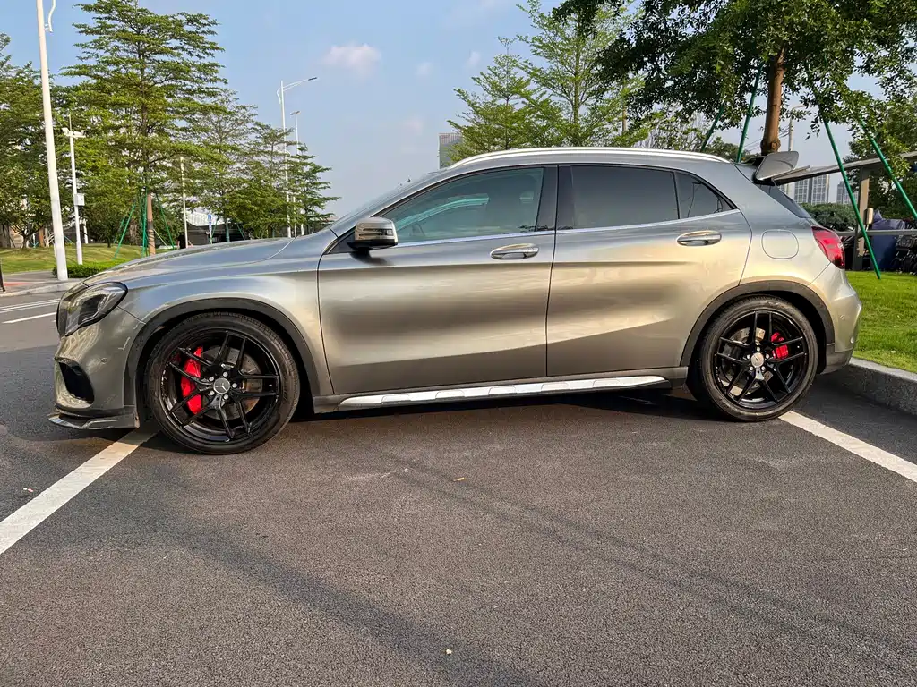 Mercedes-Benz GLA AMG — миниатюра 3