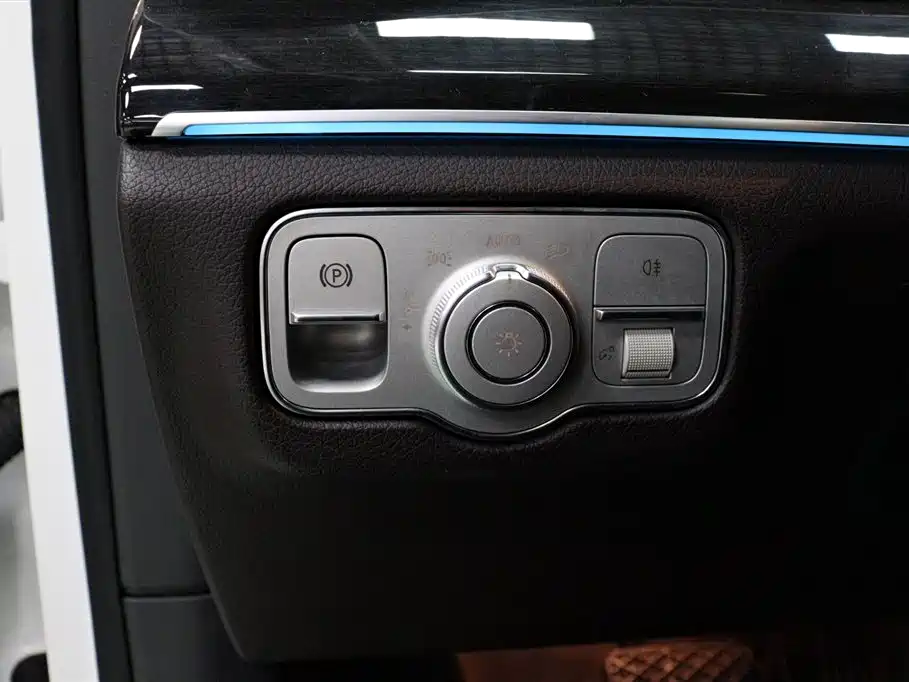 Mercedes-Benz GLE — миниатюра 19