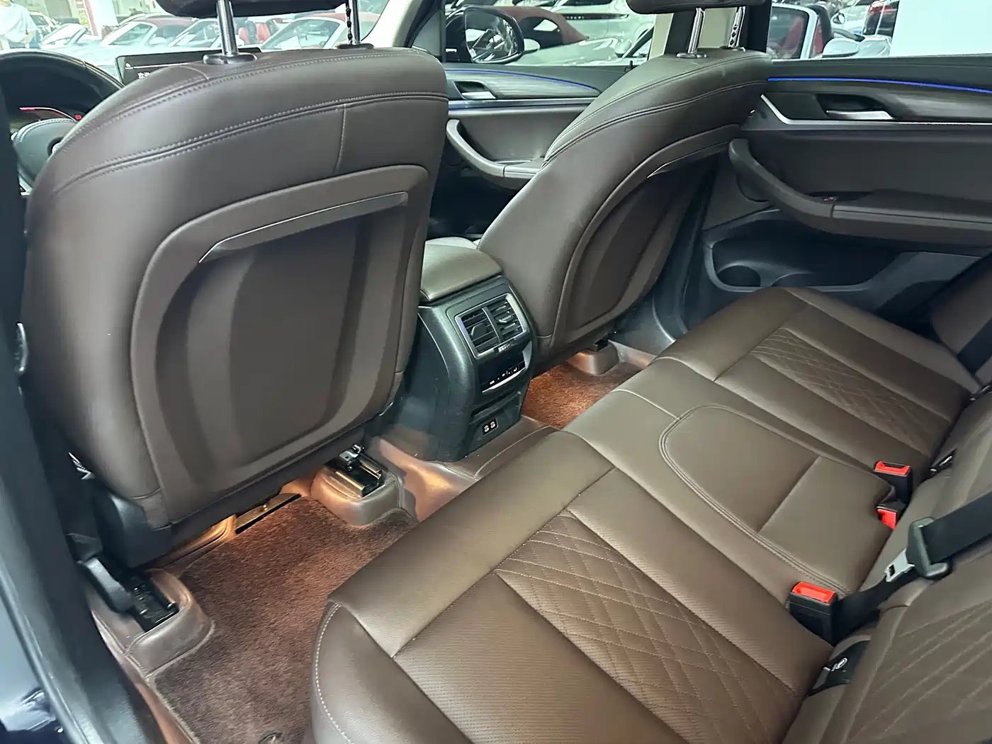 BMW X3 id 4634828 из Китая 13