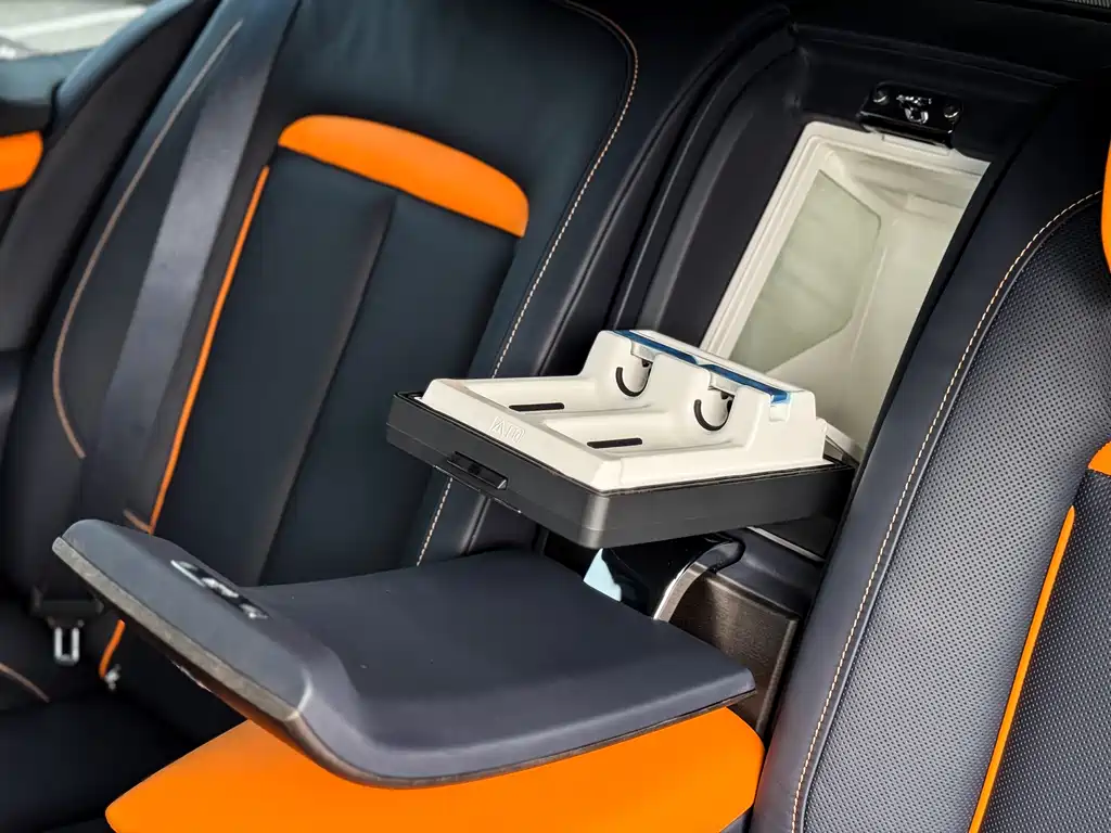 Rolls-Royce Cullinan 2024 мест