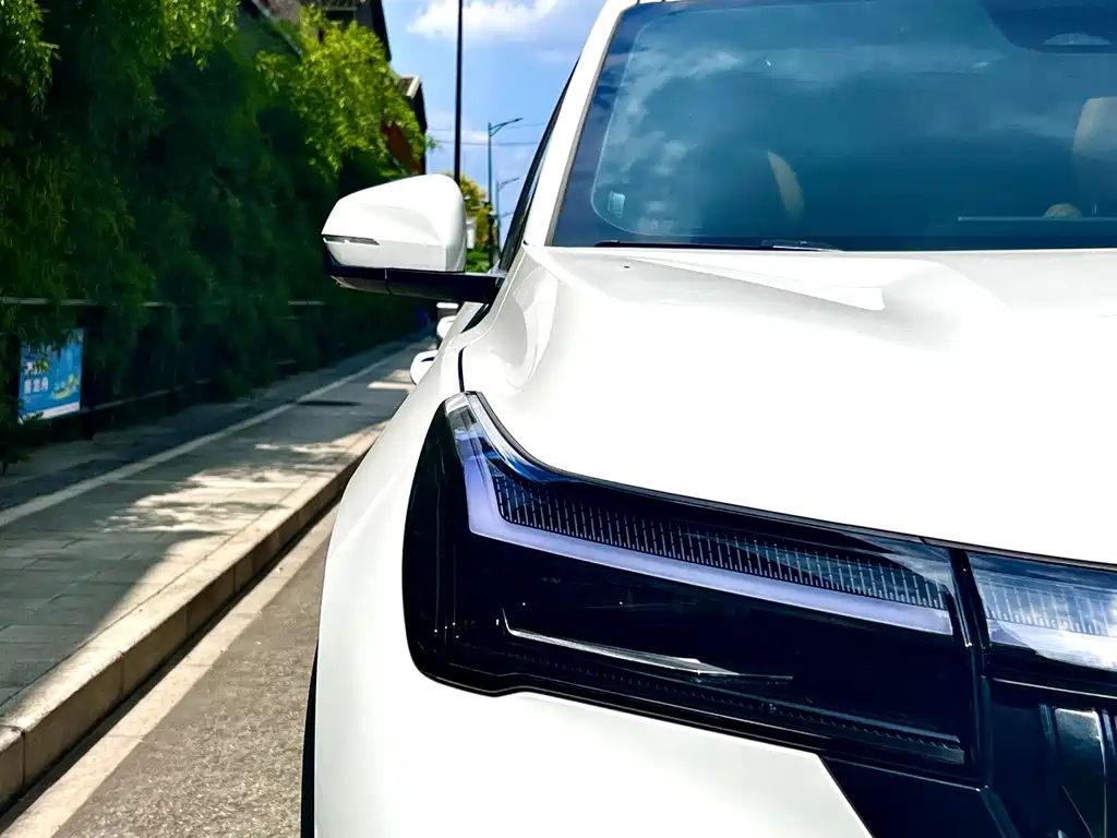 Geely Boyue L — миниатюра 5