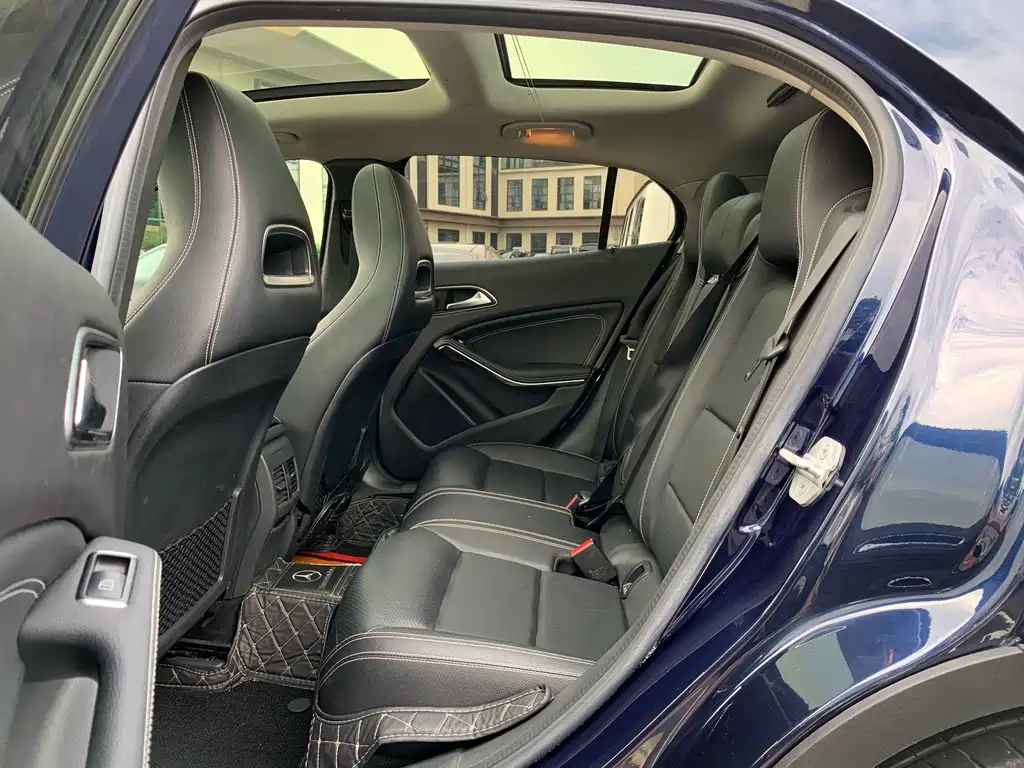 Mercedes-Benz GLA — миниатюра 13