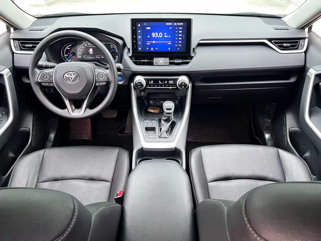 Toyota RAV4 — миниатюра 8