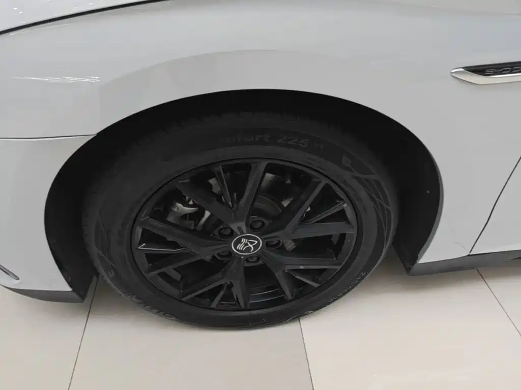 BYD Han — миниатюра 23
