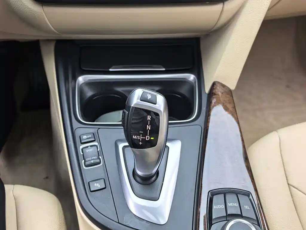BMW 3 Series — миниатюра 8