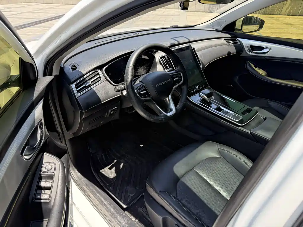 Roewe i6 MAX 2020 300TGI AT