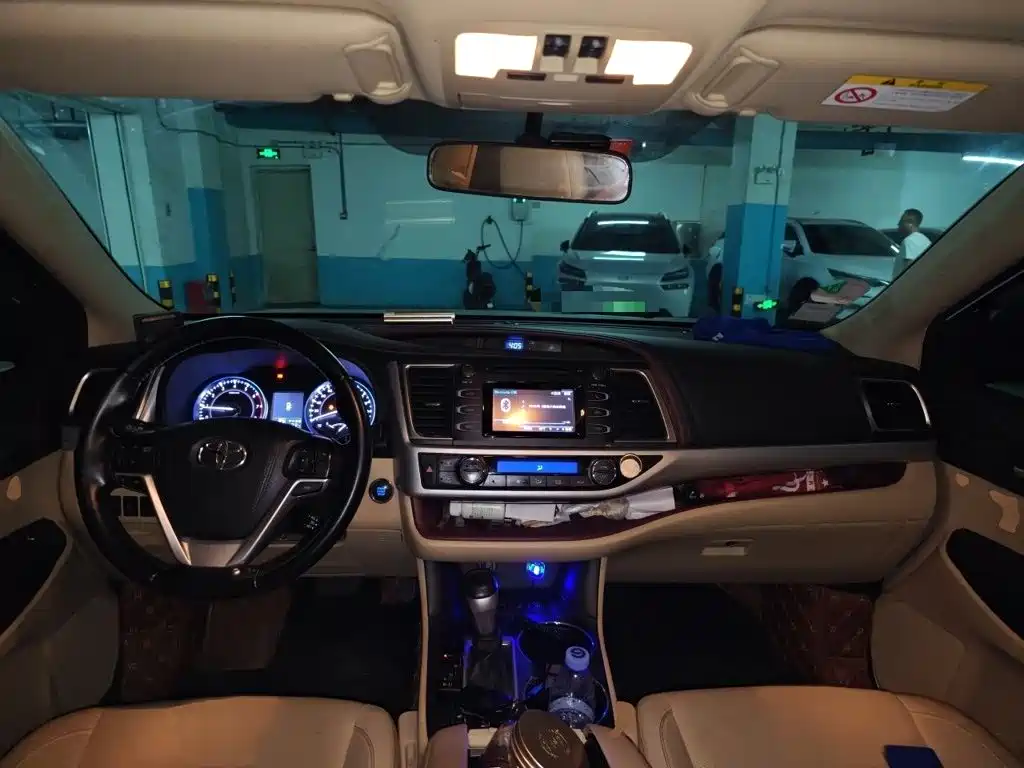 Toyota Highlander — миниатюра 13