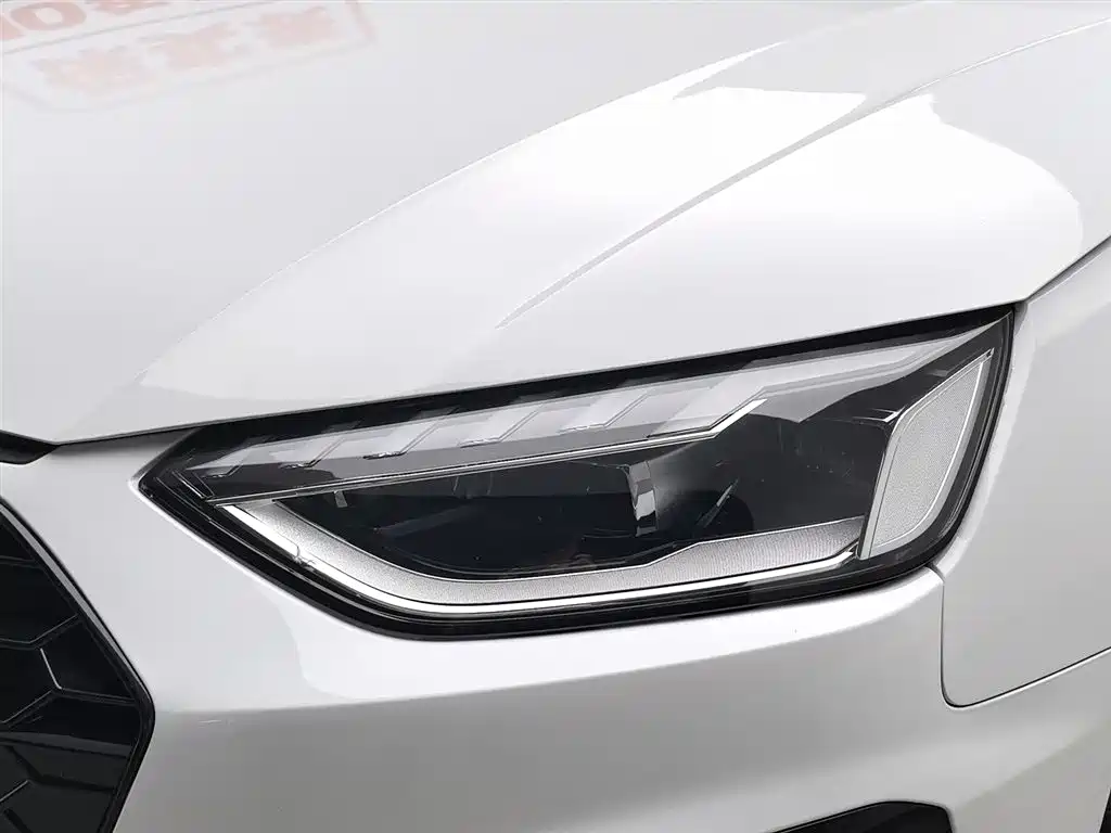 Audi A4L 2024 40 TFSI Luxury