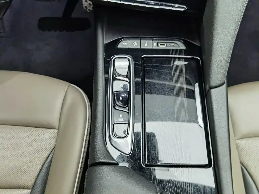 Buick Enclave — миниатюра 13