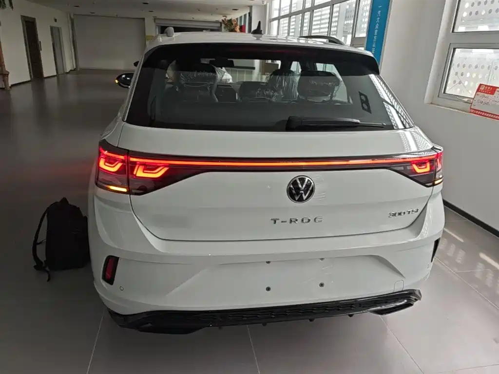 Volkswagen T-Roc 2025 300TSI DSG