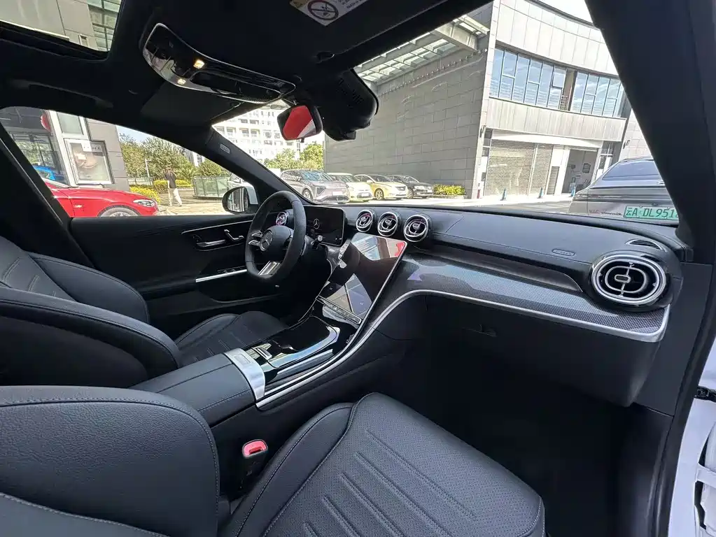 Mercedes-Benz C-Class — миниатюра 27