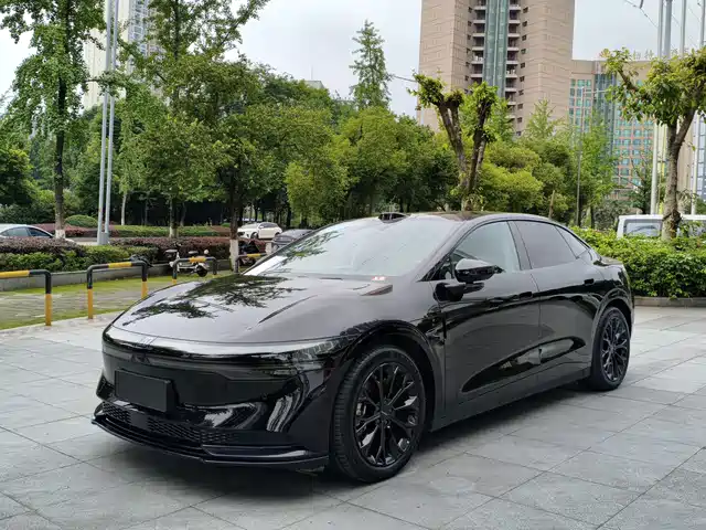 2024 Zeekr 007