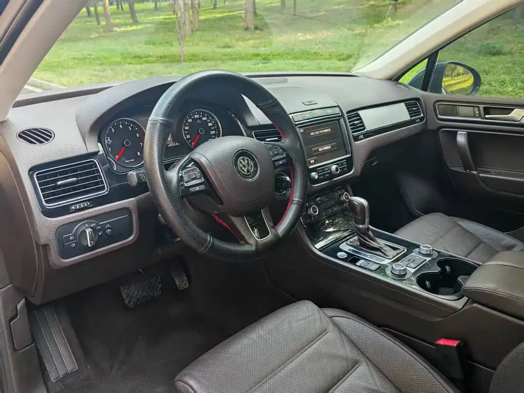 Volkswagen Touareg — миниатюра 12
