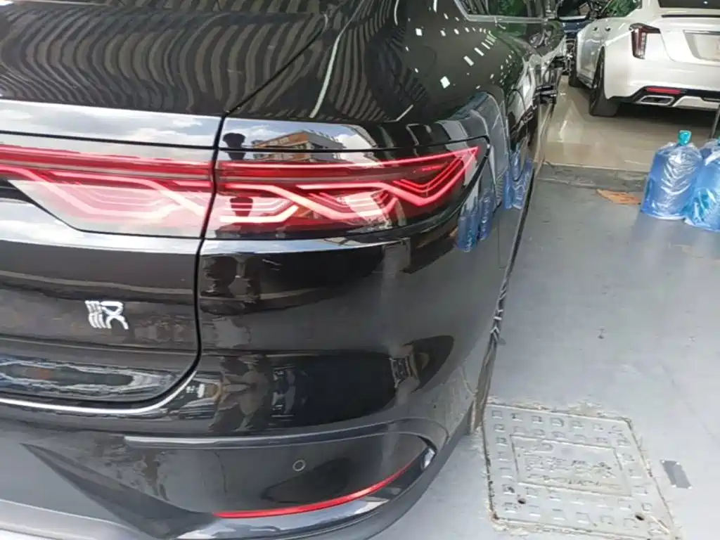 BYD Han — миниатюра 8
