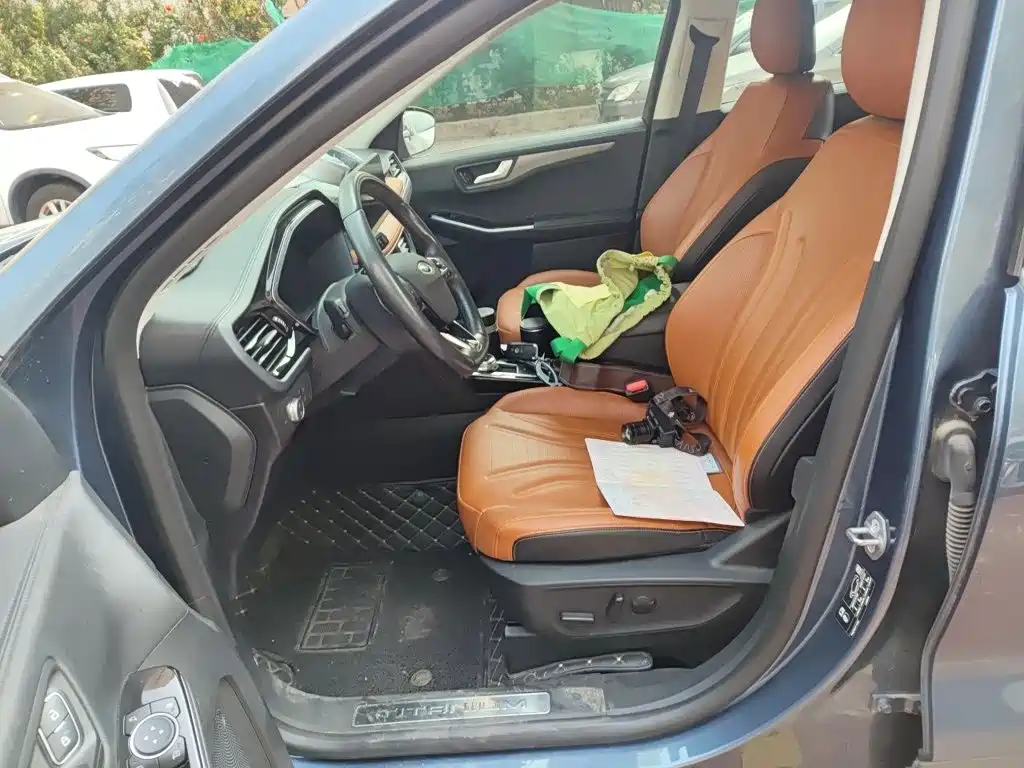 Ford Escape — миниатюра 16