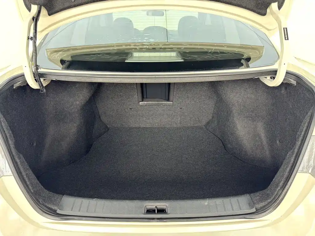 Nissan Sylphy — миниатюра 4