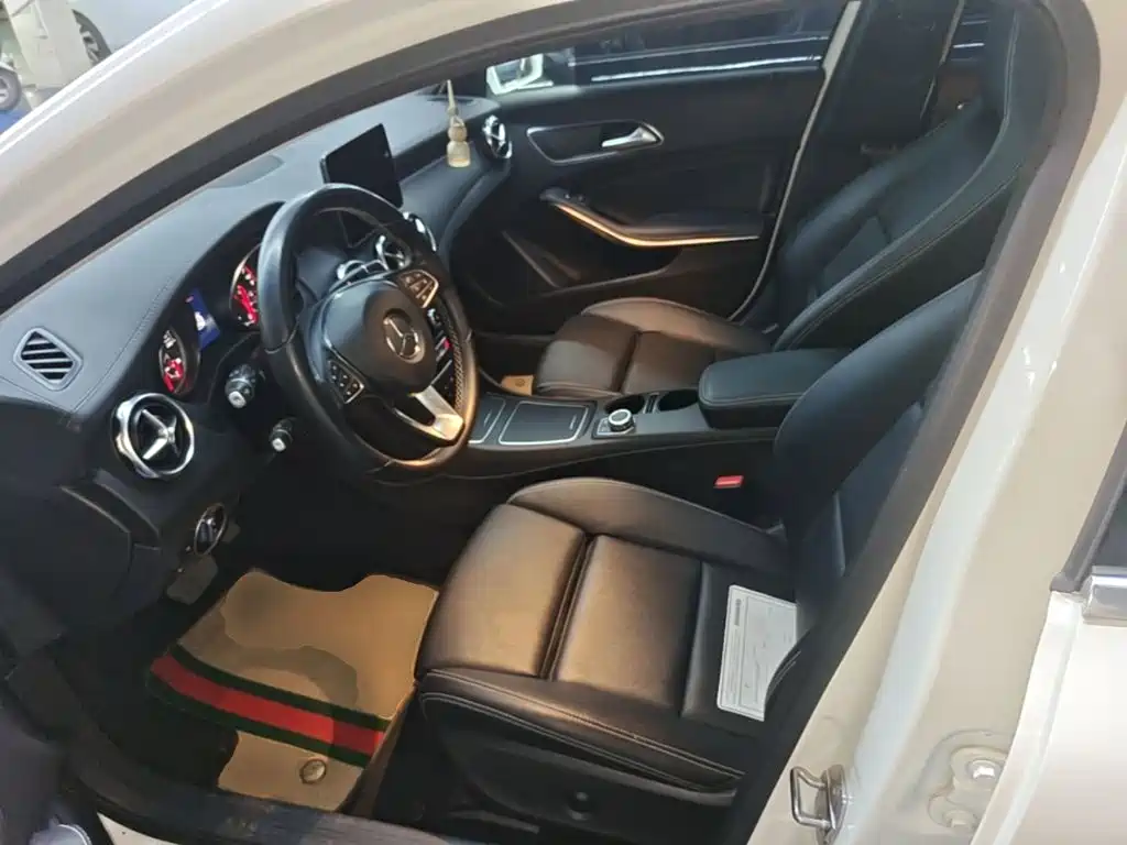 Mercedes-Benz GLA — миниатюра 15