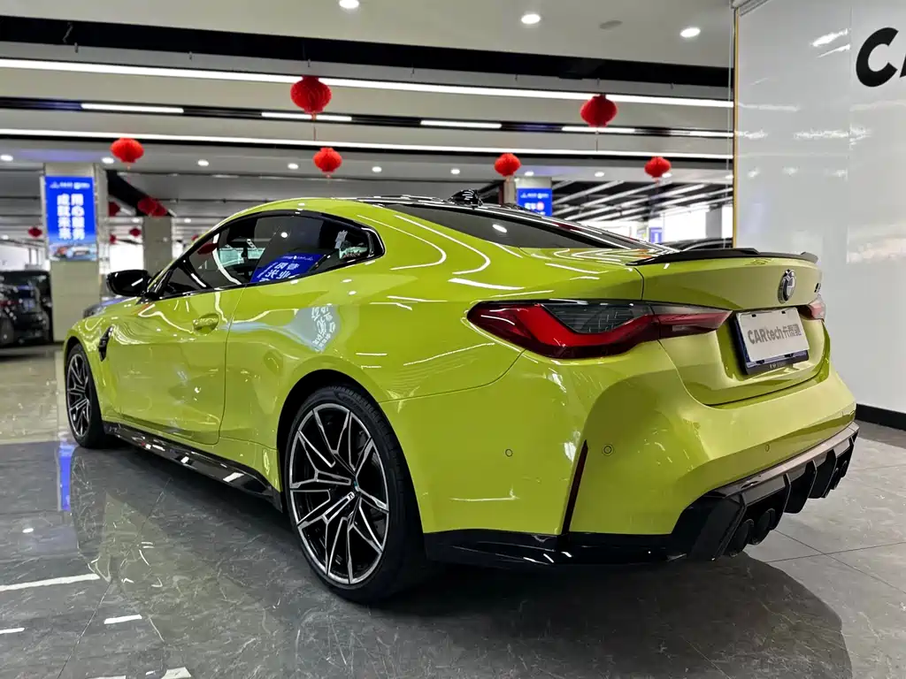 BMW  M4