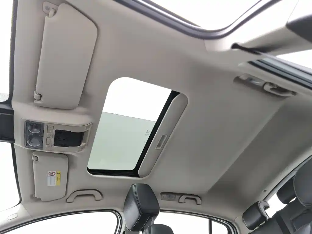 Qoros Qoros 3 — миниатюра 14