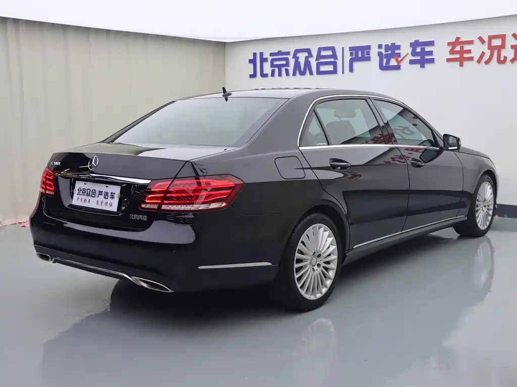 Mercedes-Benz E-Class — миниатюра 24