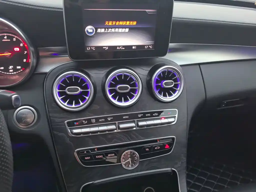 Mercedes-Benz C-Class — миниатюра 13
