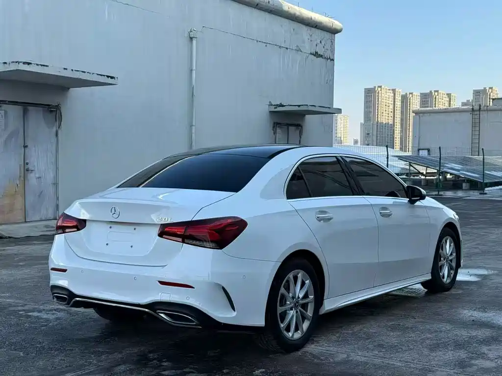 MERCEDES-BENZ A CLASS