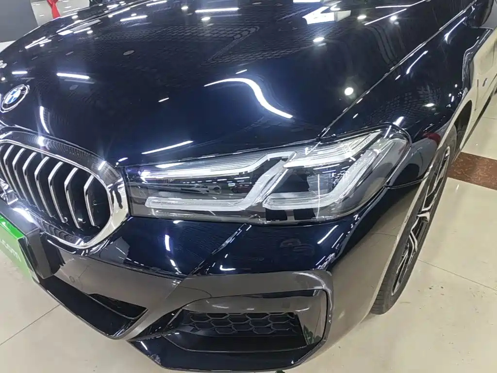 BMW 5 Series — миниатюра 24