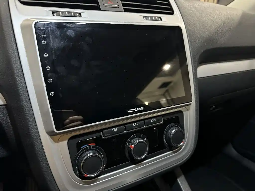 Volkswagen Scirocco — миниатюра 11