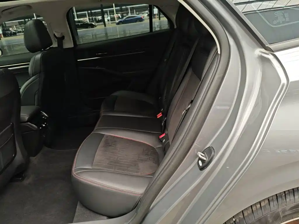 Ford Mondeo — миниатюра 17