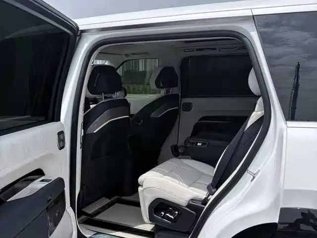 Zeekr 9X 2025 Hyper 70kWh