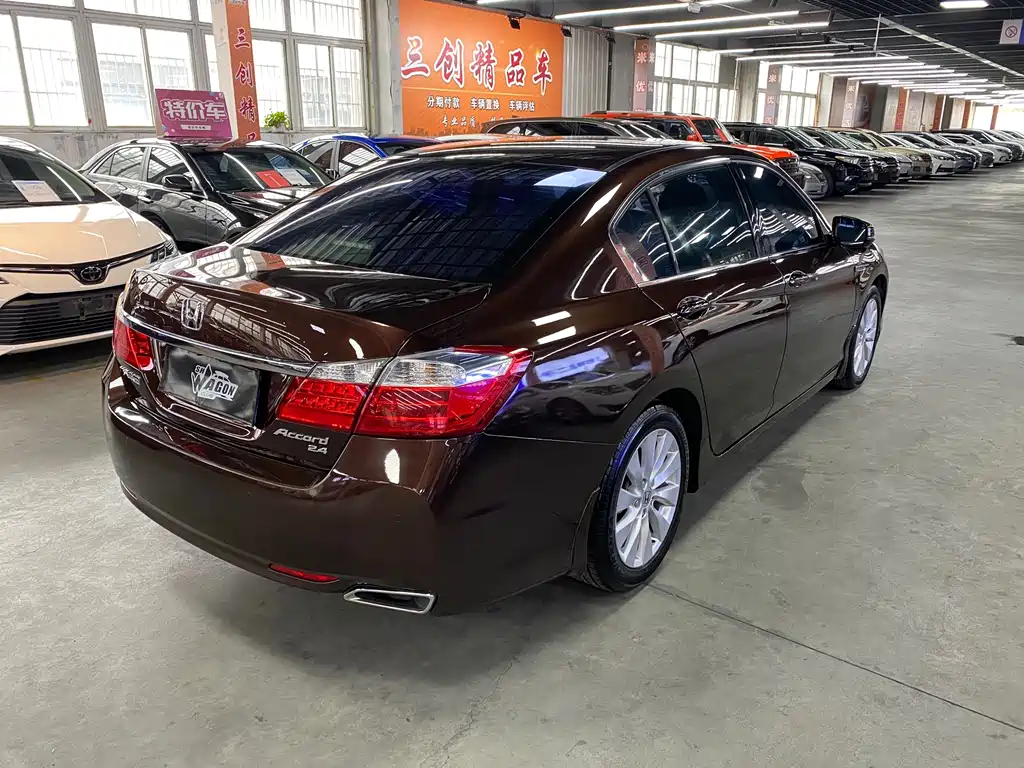 Honda Accord — миниатюра 5