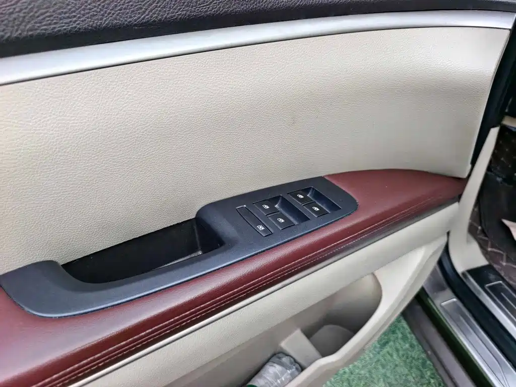 Buick GL8 2015 2.4L Luxury Premium