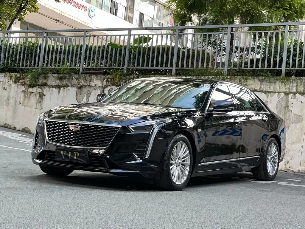 CADILLAC  CT6