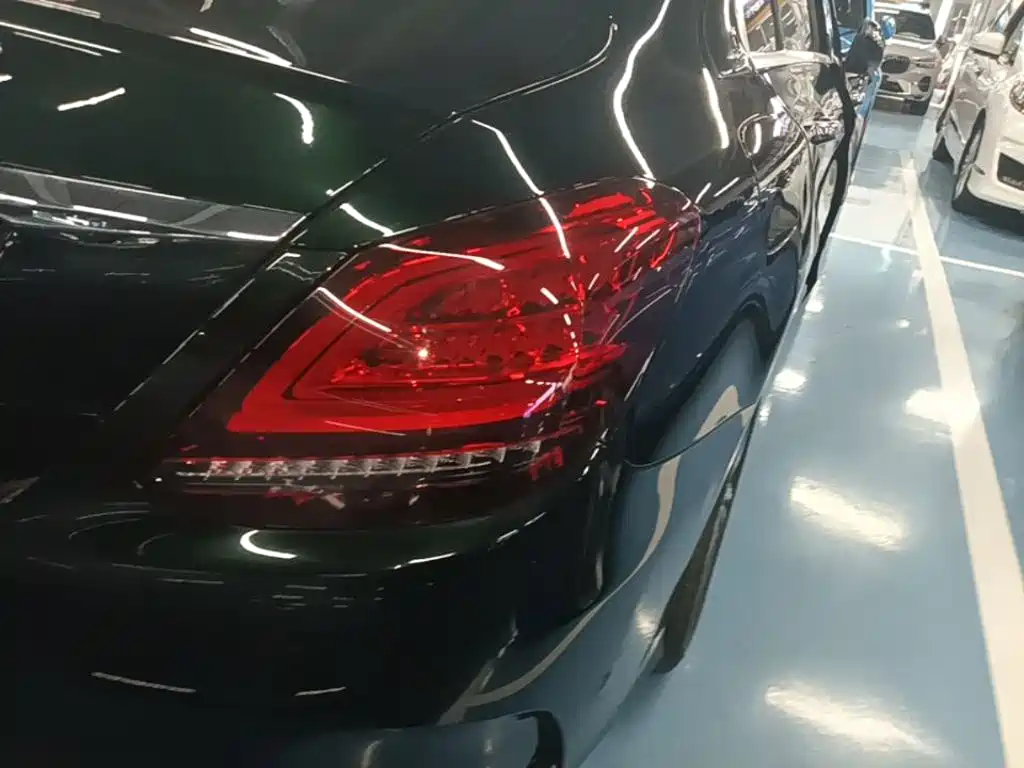 Mercedes-Benz C-Class — миниатюра 8