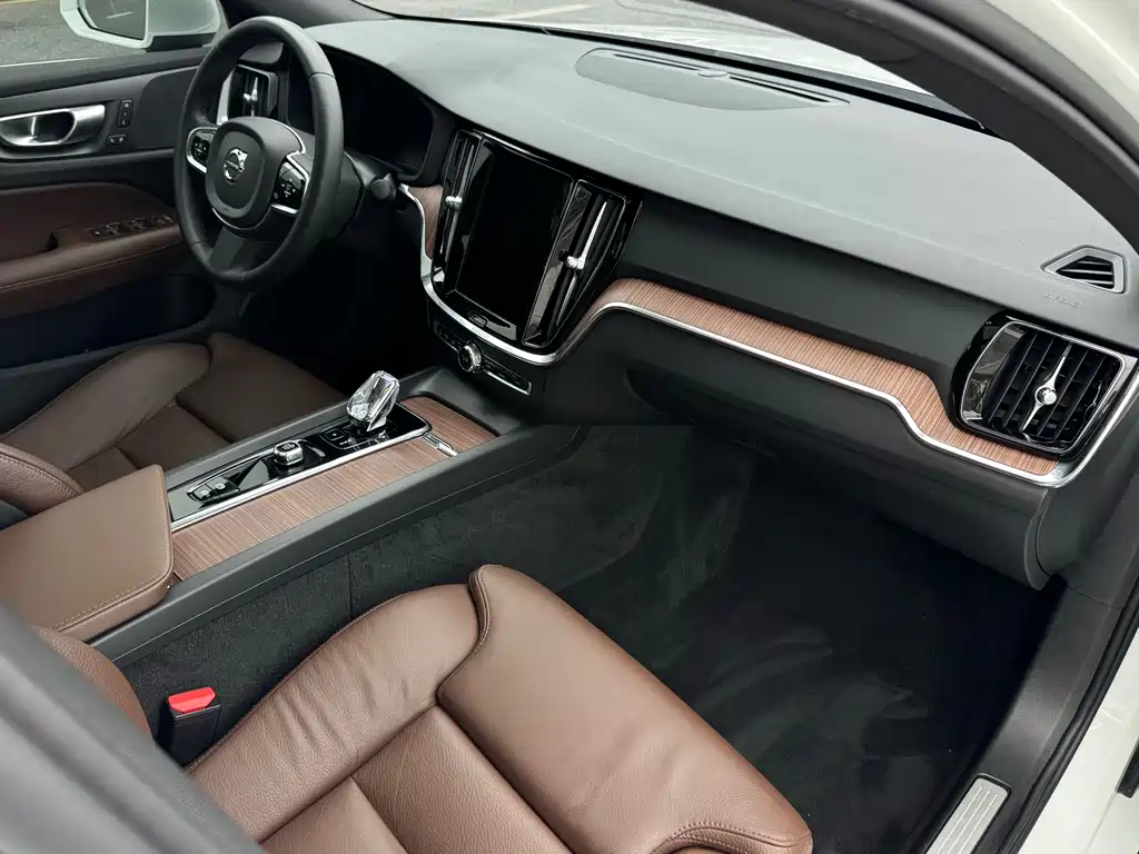 Volvo S60 — миниатюра 10