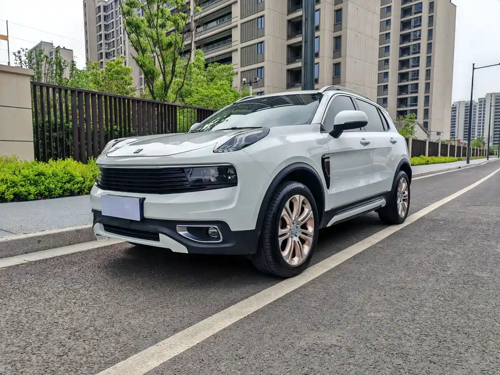 Lynk & Co 01 2019
