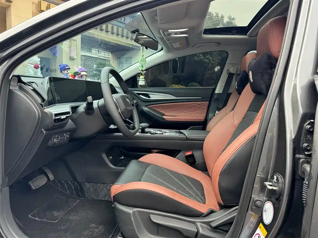 Changan Eado — миниатюра 4