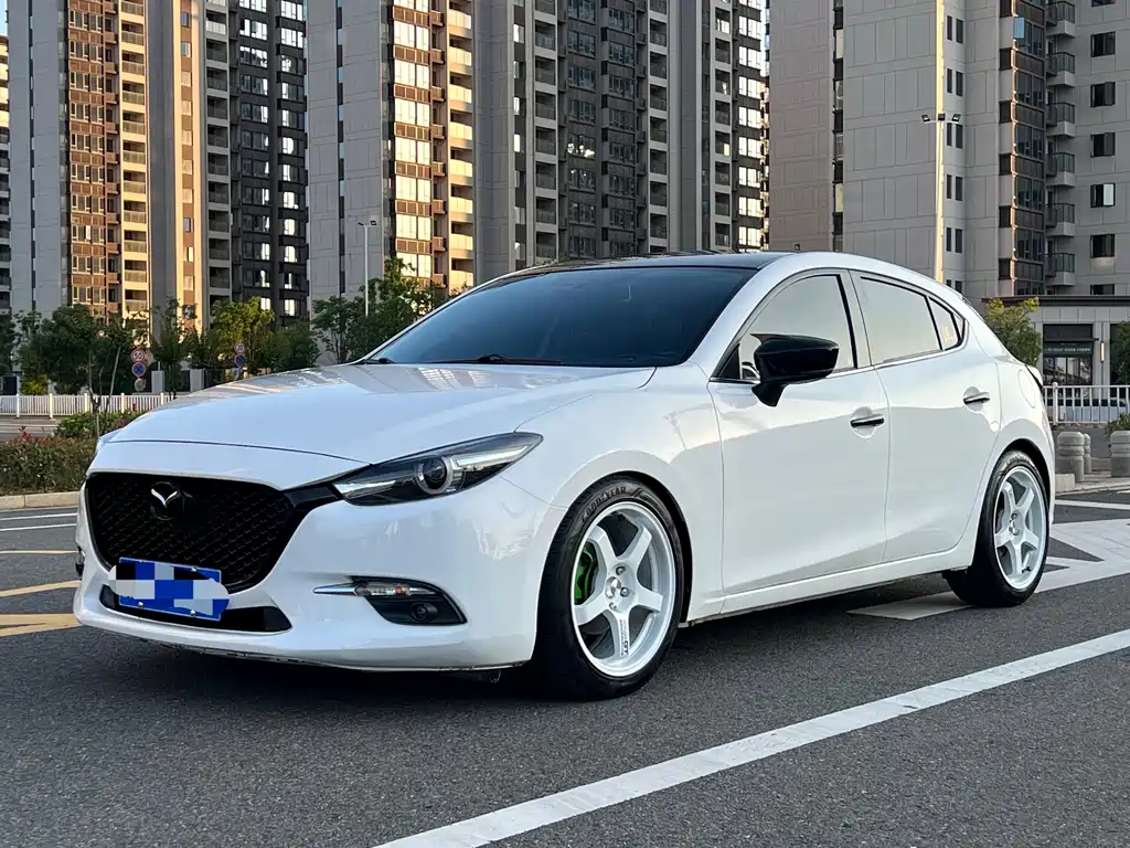 Mazda 3 Axela 2019