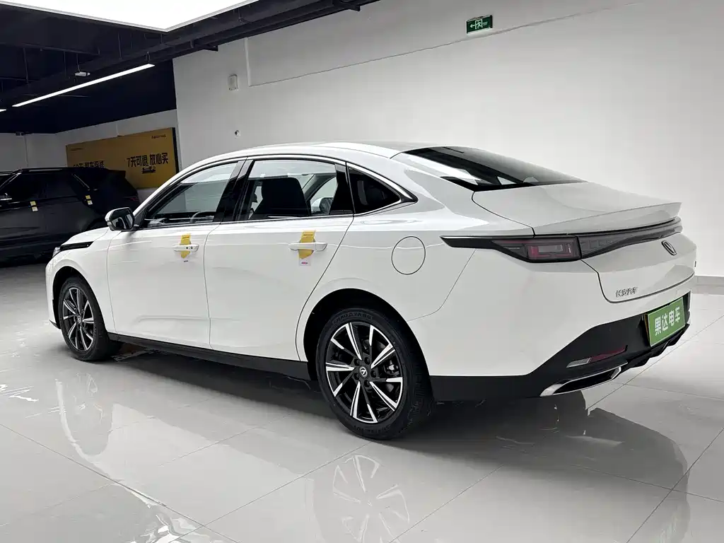 Changan Eado 2025 1.5T 500Bar Luxury