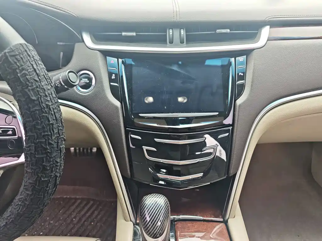 Cadillac XTS — миниатюра 13